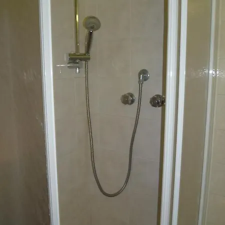 Elvezia Hotel *